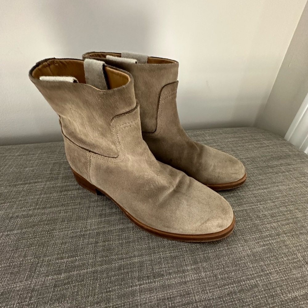Rag and Bone size 37 suede bootie
